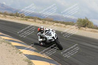 media/May-05-2025-Moto Forza (Mon) [[3c1838c5e5]]/2-B Group/Session 2 (Turn 7 Inside)/